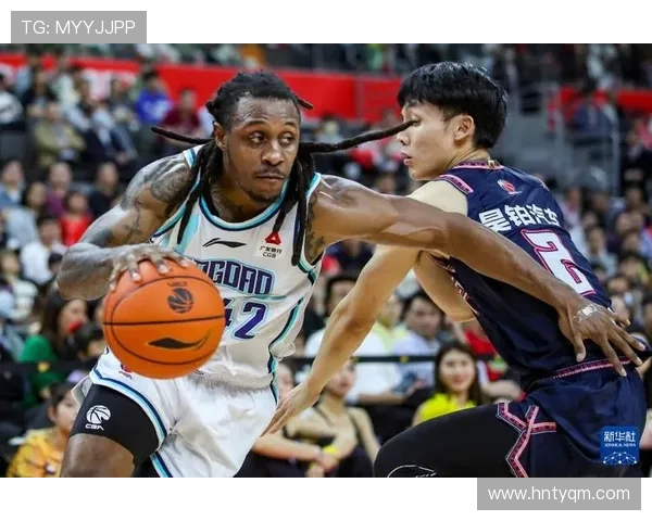 一月二十四日广东对阵青岛精彩录像回顾攻防全景解析关键时刻表现