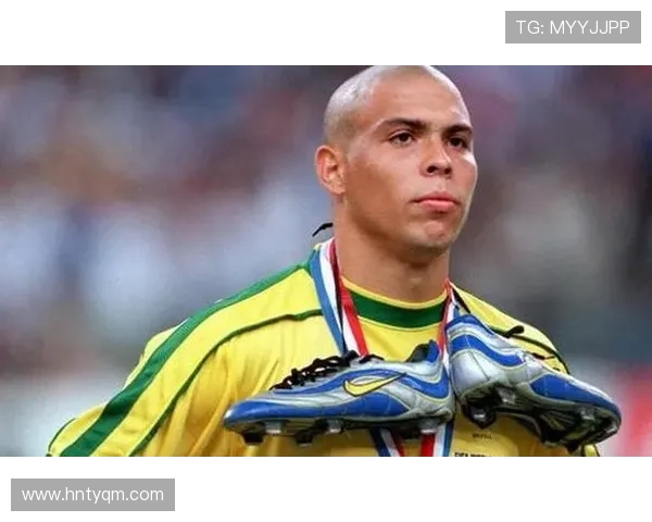 法兰西之夏锋线传奇1998世界杯前锋组合巅峰对决回顾经典再现 法兰西之夏锋线传奇1998世界杯前锋组合巅峰对决回顾经典再现