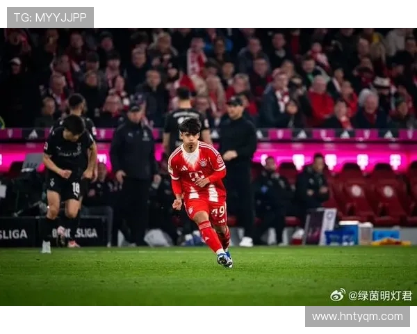 拜仁小将卡多佐的成长故事：泰国长大的巴西球员与父亲的足球传承